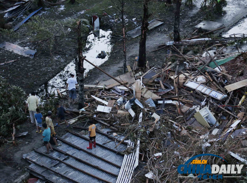 菲律宾官员称估计强台风海燕致万人丧生