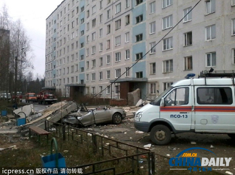 莫斯科居民楼发生煤气爆炸2人死亡（组图）