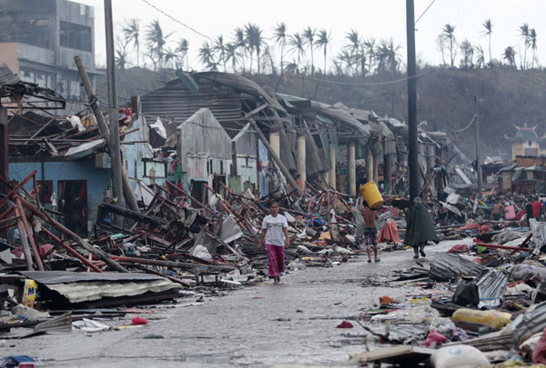 联合国启动紧急行动应对台风“海燕”所致严重破坏