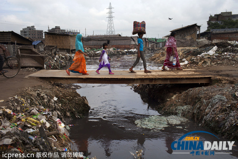 图片故事：孟加拉国人在因造皮革受污染环境中生活