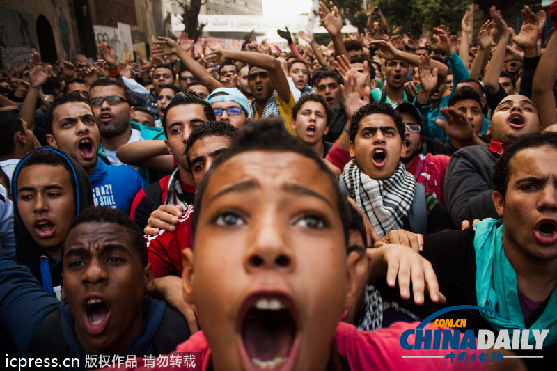 埃及民众集会示威 纪念两年前流血冲突事件