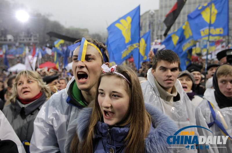 乌克兰暂停加入欧盟进程引发大规模抗议
