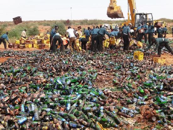 维护伊斯兰教法 尼日利亚销毁24万瓶啤酒蔚为壮观
