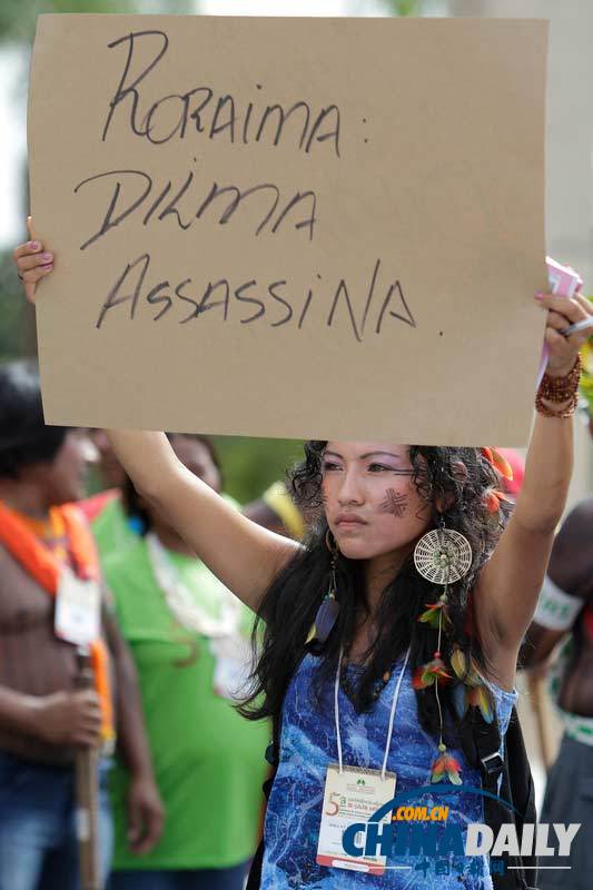 巴西土著居民欲占领总统府 抗议土地权遭侵犯
