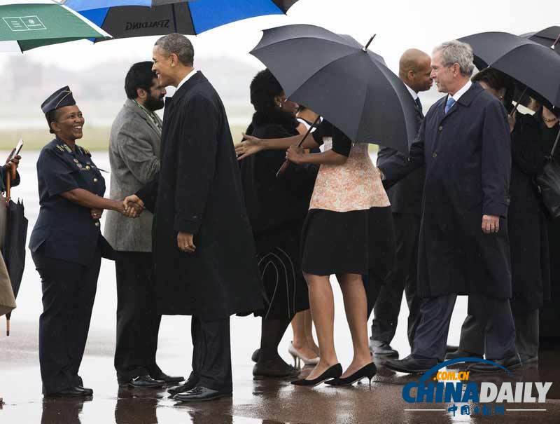 奥巴马抵达南非 将出席曼德拉官方追悼会