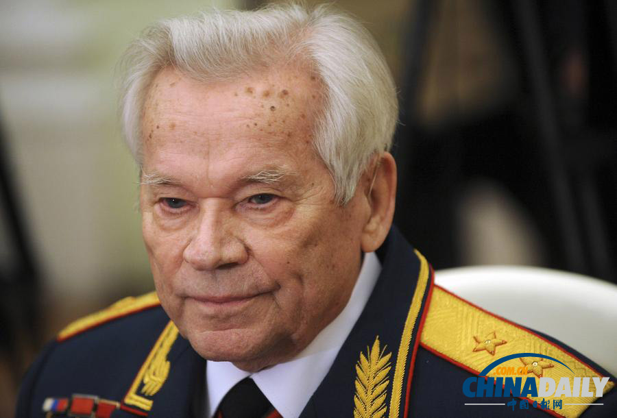 AK-47之父卡拉什尼科夫去世 被誉为“世界枪王”
