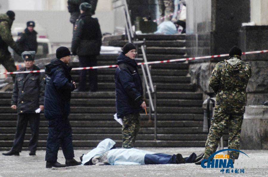 俄南部火车站发生恐怖袭击 18人死亡50人受伤