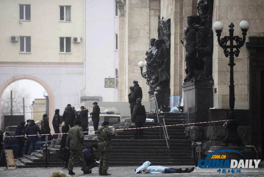 俄罗斯火车站发生恐怖袭击 60多人死伤