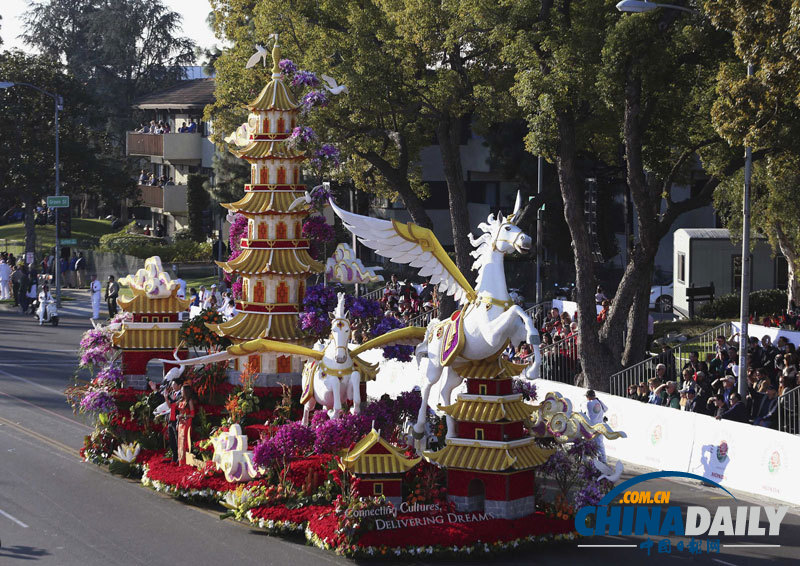 美国加州举行玫瑰花车大游行 “梦想成真”创意无穷