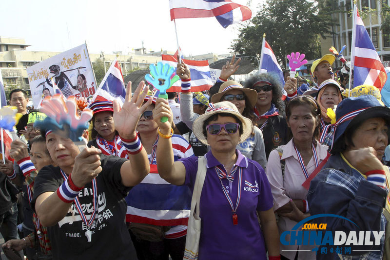 素贴催动反政府游行封锁曼谷 不逼英拉下台不罢休