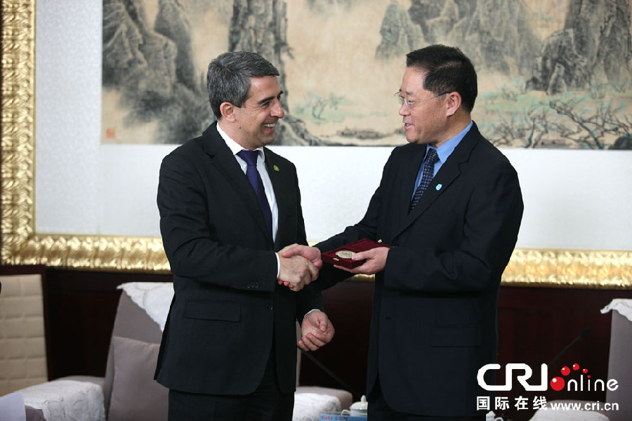 中国国际广播电台台长王庚年获颁保加利亚总统特别荣誉勋章