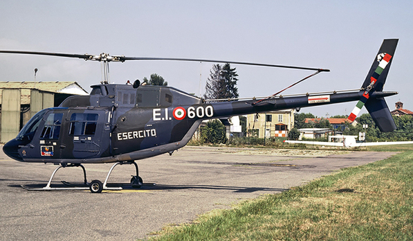 意大利一军用直升机坠毁 陆军航空兵司令遇难