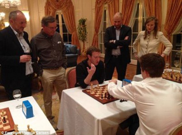 23岁国际象棋棋王9步将死比尔·盖茨