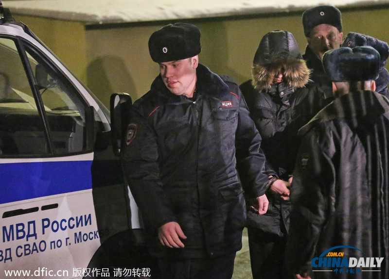 俄罗斯警方抓捕校园枪击案嫌犯 涉嫌枪杀警察和教师