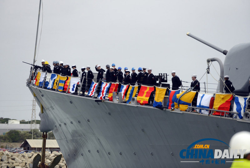 美首艘驻欧反导防御舰艇抵达西班牙海军基地