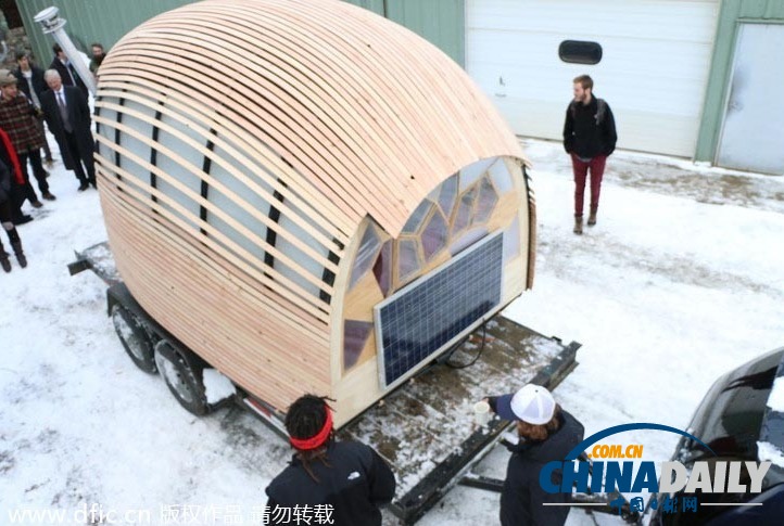 美国学生建造可移动“豆荚屋” 低成本低能耗超环保