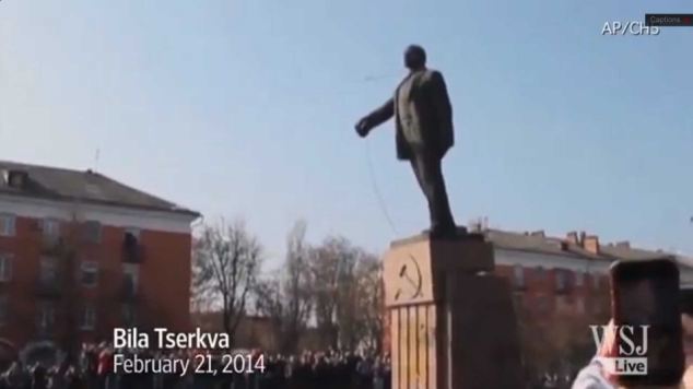 乌克兰列宁雕像成政治斗争微型战场 约百座被毁