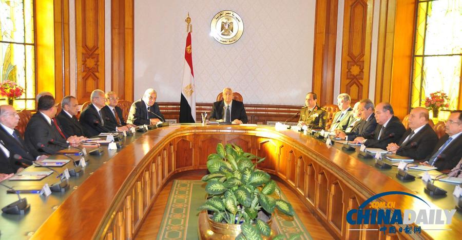 埃及临时政府新内阁宣誓就职 马赫莱卜任总理（组图）
