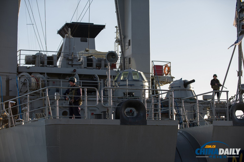 乌克兰防长称俄强行占领克里米亚 要求乌海军投降