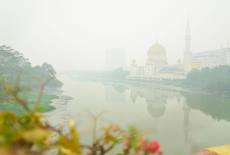 马来西亚烟霾持续严重