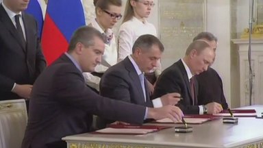 俄罗斯与克里米亚签署入俄协议