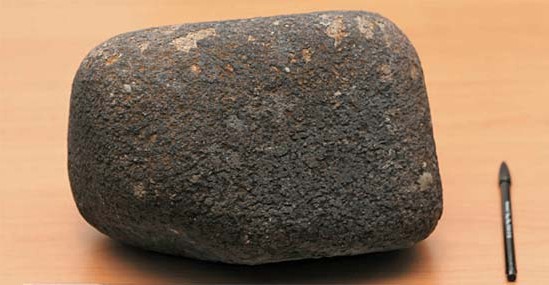 韩国发现重20.9公斤陨石该国最大 价值过亿韩元