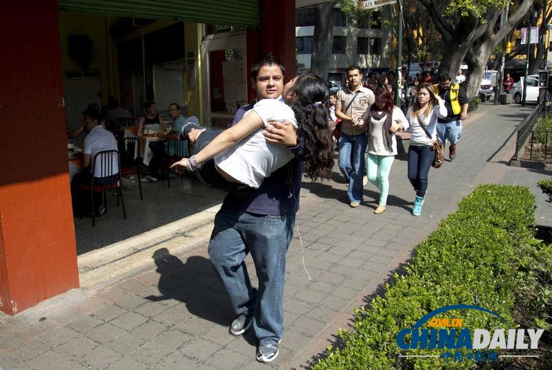 墨西哥南部发生7级地震 首都震感强烈已致多人受伤