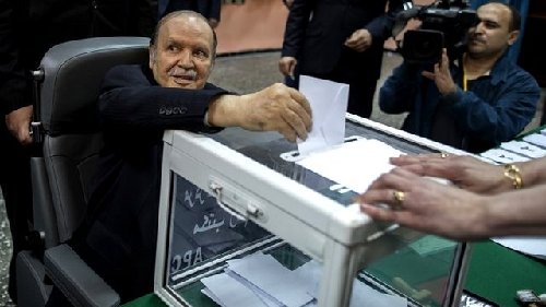 常胜将军：阿尔及利亚总统连赢4次大选