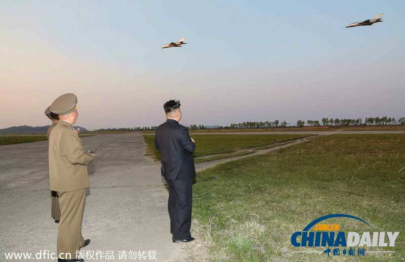 金正恩指导朝空军飞行训练 或针对韩美军演