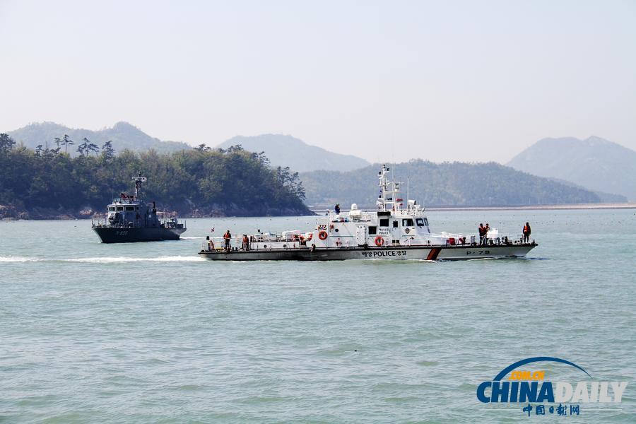 韩国集中搜救沉船客舱 死亡人数升至121人