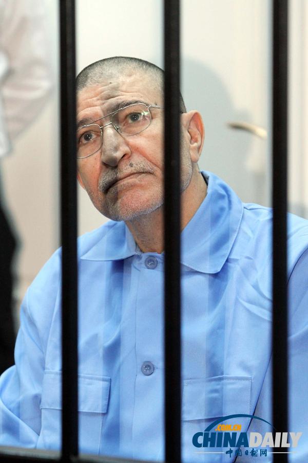 利比亚法庭再开审卡扎菲政权高官 赛义夫通过视频受审