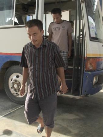 菲方公布11名被扣中国渔民照片 将提指控