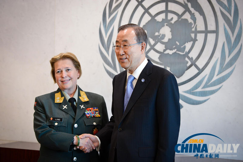 首位女联合国维和部队最高军事指挥官亮相纽约总部