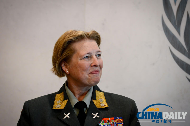 首位女联合国维和部队最高军事指挥官亮相纽约总部
