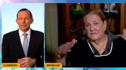 澳总理上电视谈新预算案 直播中遭老妇骂垃圾