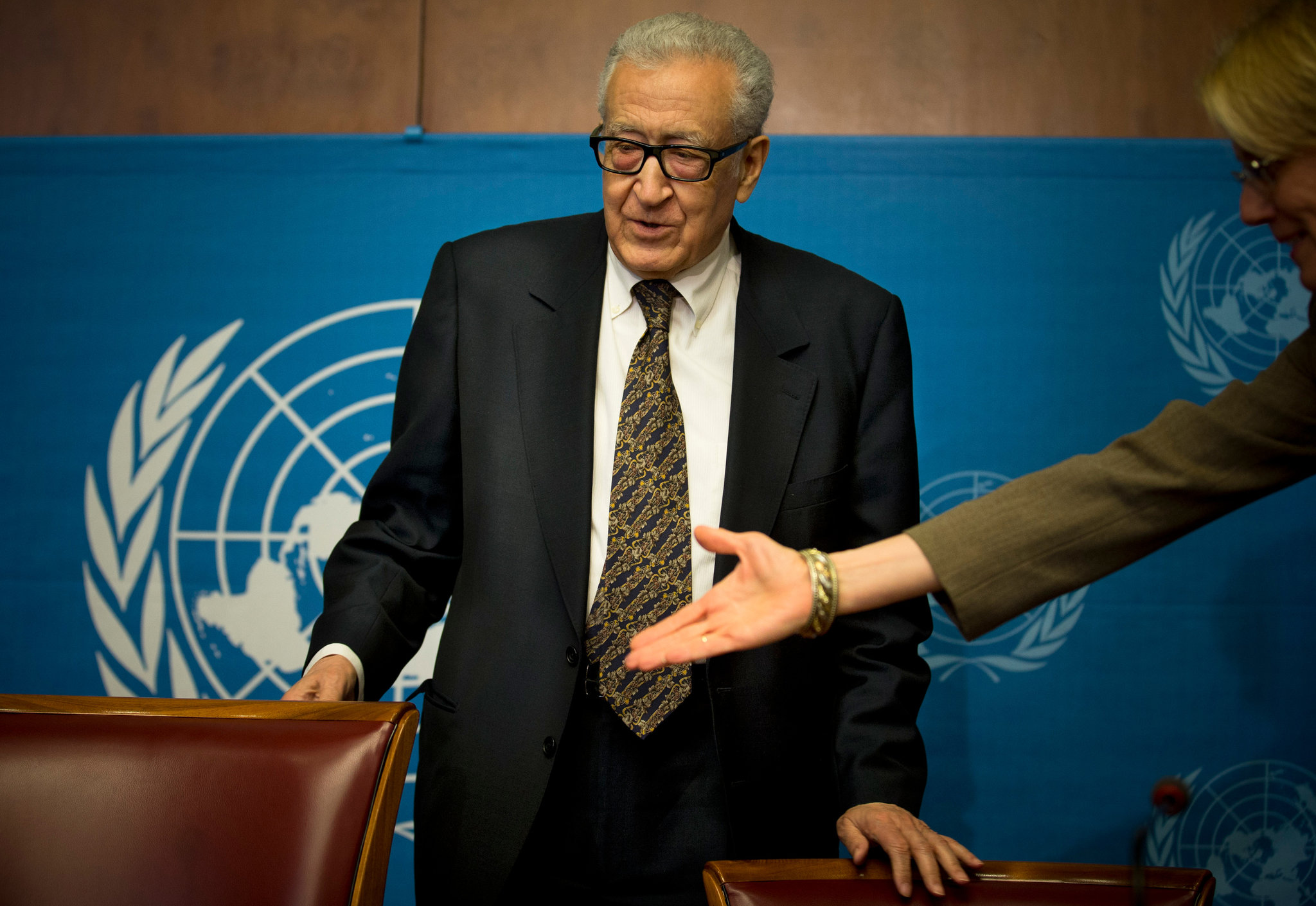 联合国叙利亚危机代表卜拉希米辞职 叙和平蒙阴影