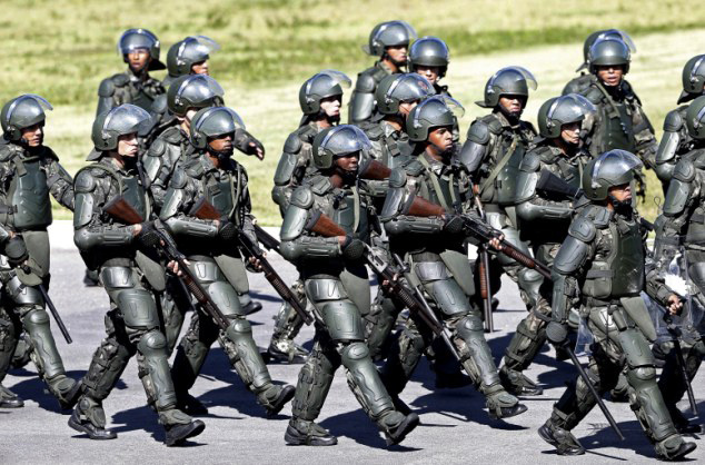 世界杯期间巴西警察将着机械战警式制服执勤
