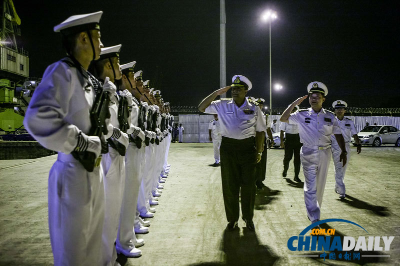 中国海军在印度举行甲板招待会 双方进行友好交流