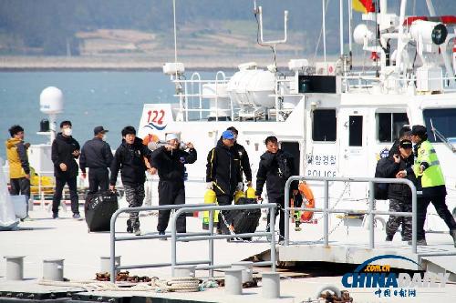 韩媒：韩国朝野要求就沉船事故开展国政调查