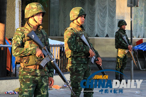 泰国军方解散上议院审查媒体 加紧控制局势