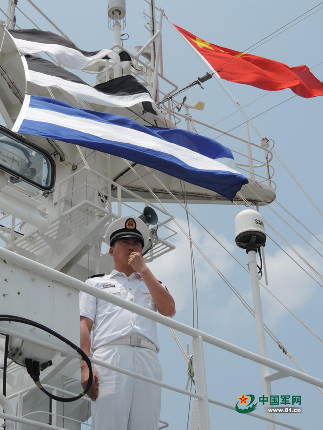 我海军舰艇编队起航赴美参加“环太平洋—2014”演习