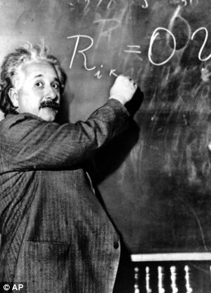 爱因斯坦回信向青年学生认错：我错了
