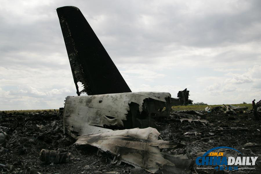 乌克兰总检察院证实49人在飞机被击落事件中身亡