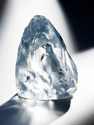 南非发现122克拉罕见蓝钻石