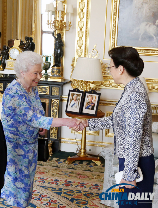 英国女王在温莎城堡接见李克强夫人程虹