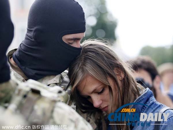 专家：谈乌当局与东部民间武装达成停火协定为时尚早