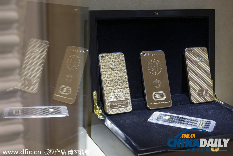 土豪金！俄罗斯出售黄金外壳iPhone 印普京头像