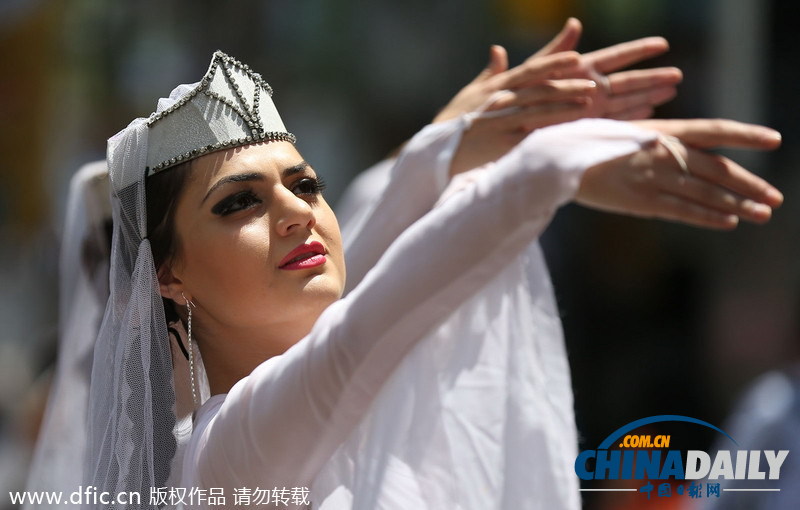 高加索文化庆典在韩举行 看异域女郎舞姿妙曼