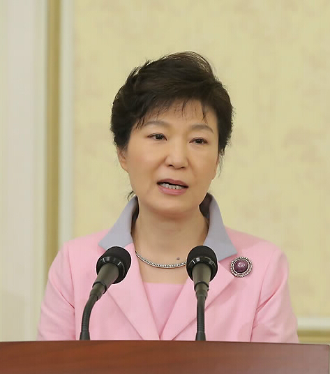朴槿惠第二期内阁正式成立 大幅启用亲信加强掌控