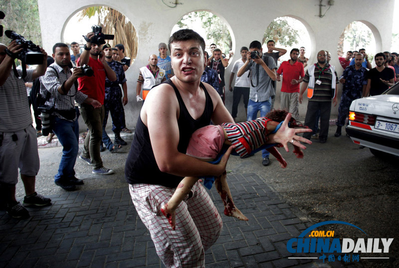 恐怖现场：以色列整夜炮击加沙 已致400人死亡